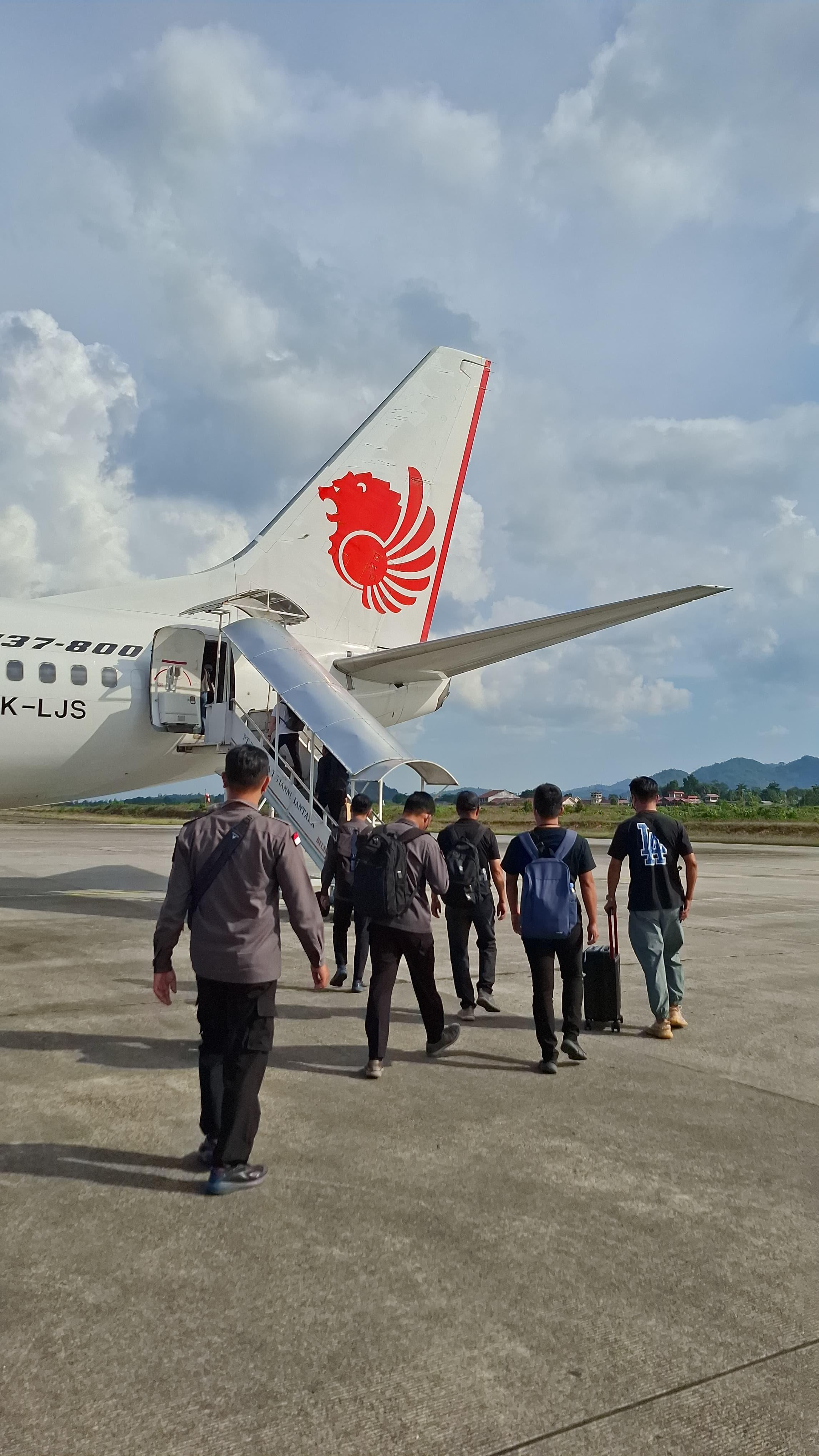Imigrasi Pangkalpinang Deportasi 5 orang WNA Asal Negara Tiongkok