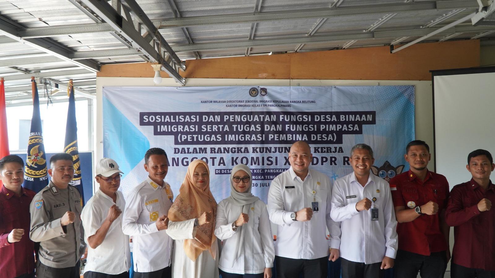 Kantor Imigrasi Kelas I TPI Pangkalpinang Gelar Sosialisasi Desa Binaan Imigrasi Bersama Komisi XIII DPR RI